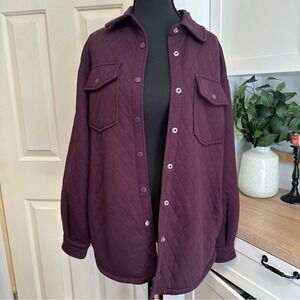 Mountain and Isles Quilted Shacket Women M Purple Snap Front Pockets Barn Coat